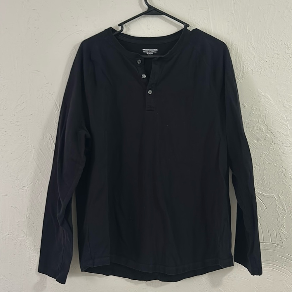 Black quarter button down long sleeve be classic t-shirt